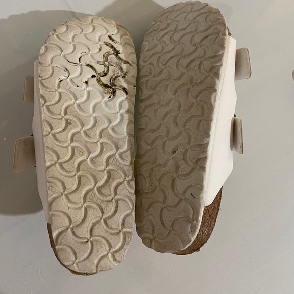 Birkenstock Arizona Sandals - Picture 5 of 8